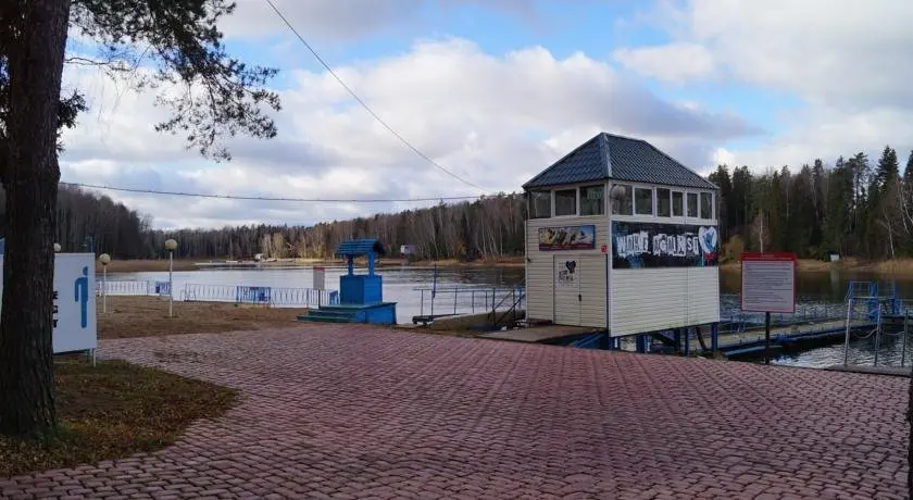 Трусово: База отдыха Флора Парк