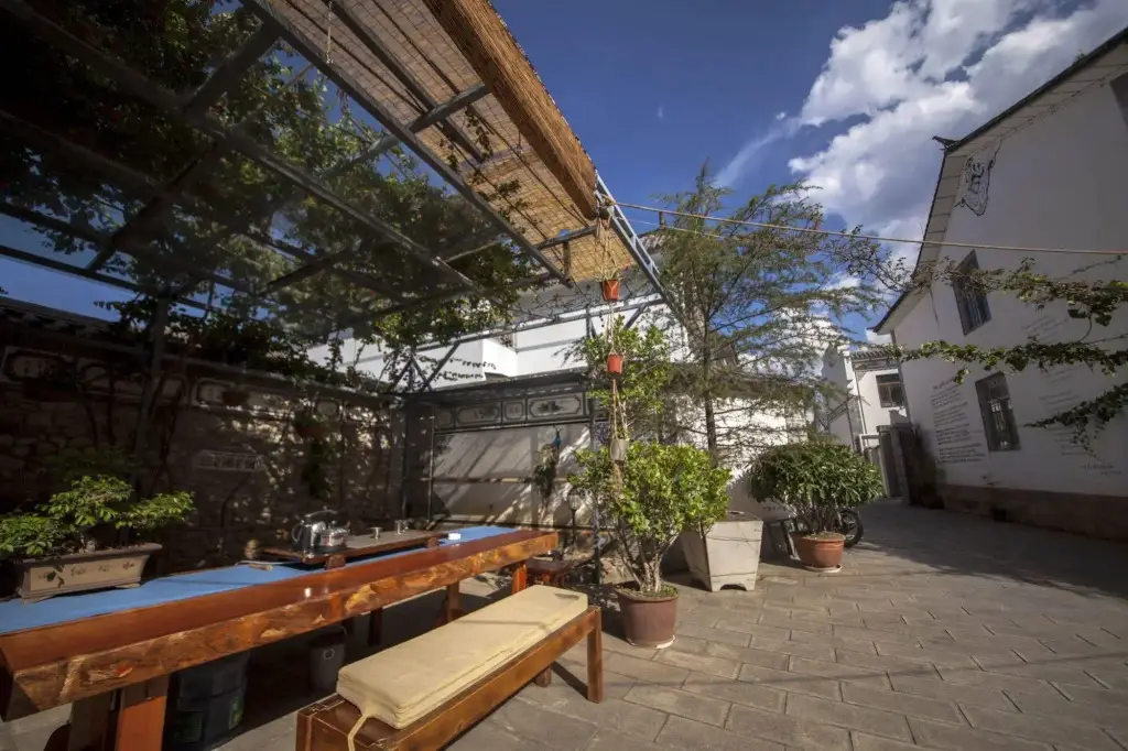 Дали: Yinfeng Hotel