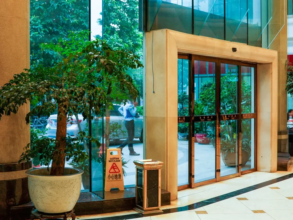 Nan Guo Hotel — фото 1