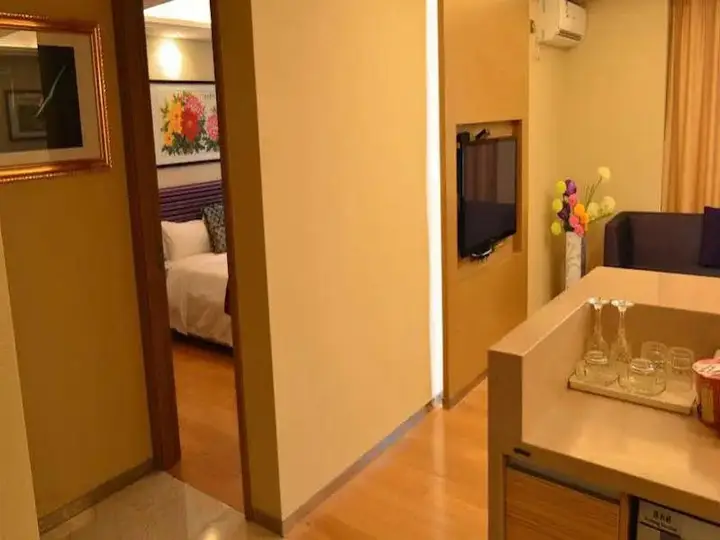 Гуанчжоу: Private Apartment - Wealth Century Square