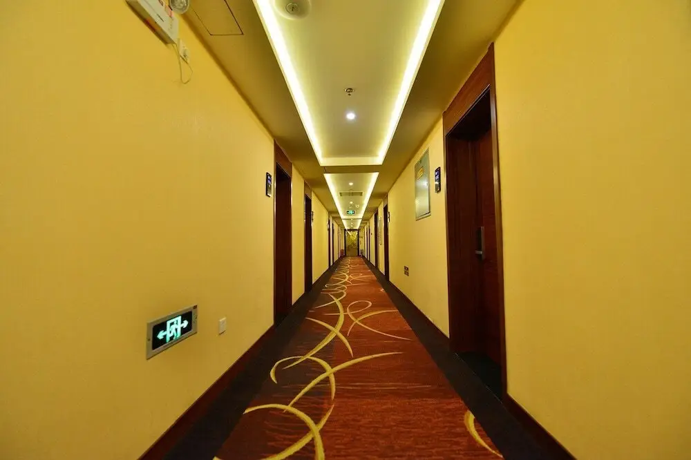 Пекин: East Sacred Hotel Beijing