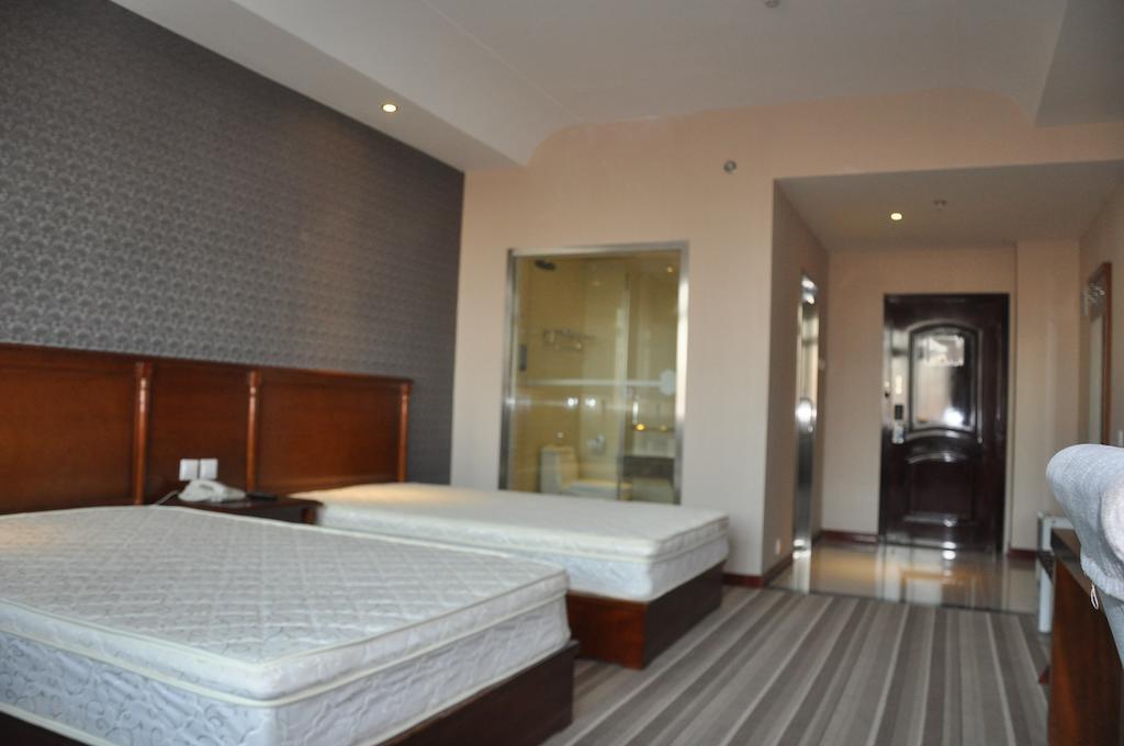 Пекин: Super 8 Hotel Beijing Capital International Airport Houshayu Subway Station