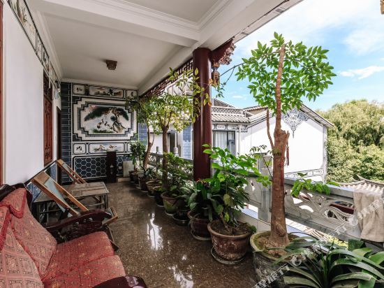 Дали: The Ming Yue Lou Hotel OF Dali