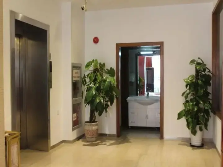 Шанхай: Yiting Si ji Hotel