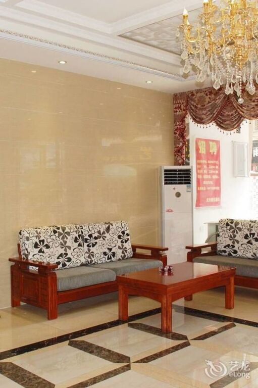 Гуйлинь: 桂林天天假日酒店