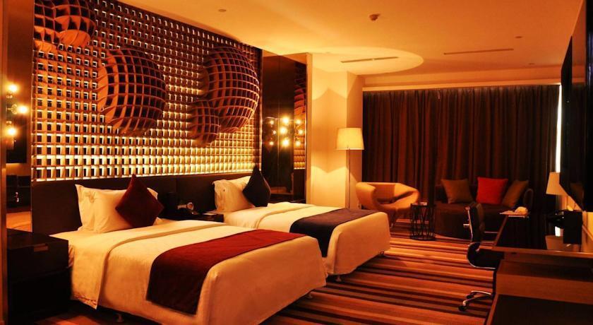 Циндао: Kinghood Hotel