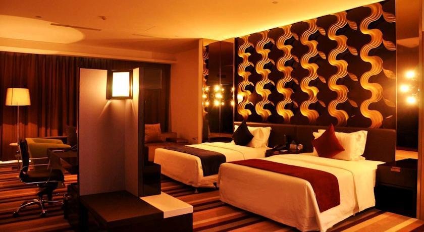 Циндао: Kinghood Hotel