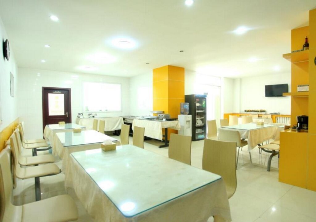 Чэндэ: Super 8 Chengde Imperial Summer Resort