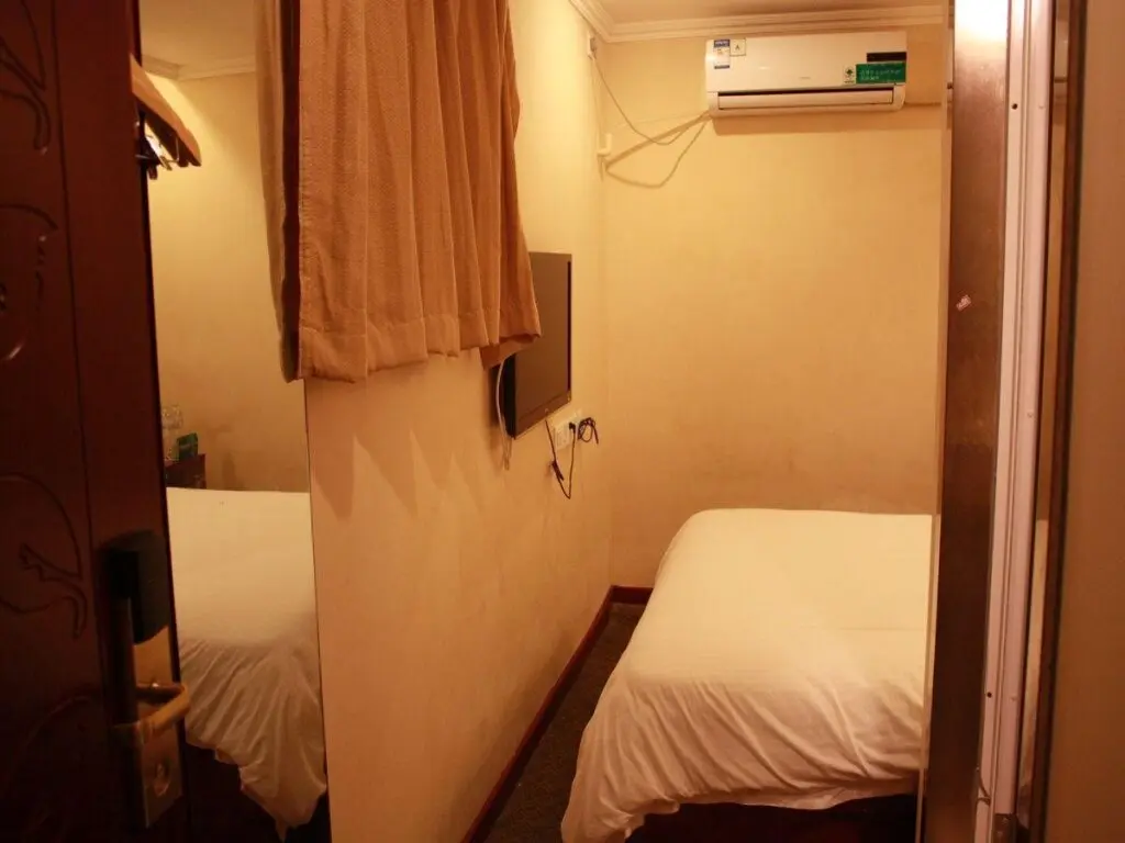 Циндао: GreenTree Inn Shandong Qingdao Railway Station Square Express Hotel