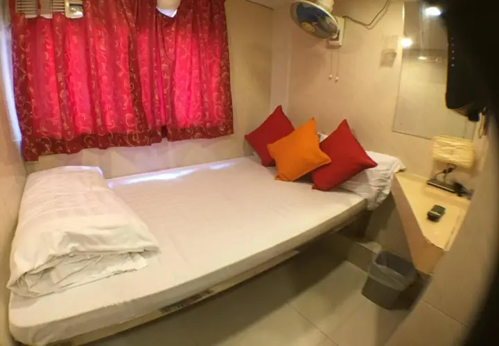 Гонконг: China Emperor Hotel