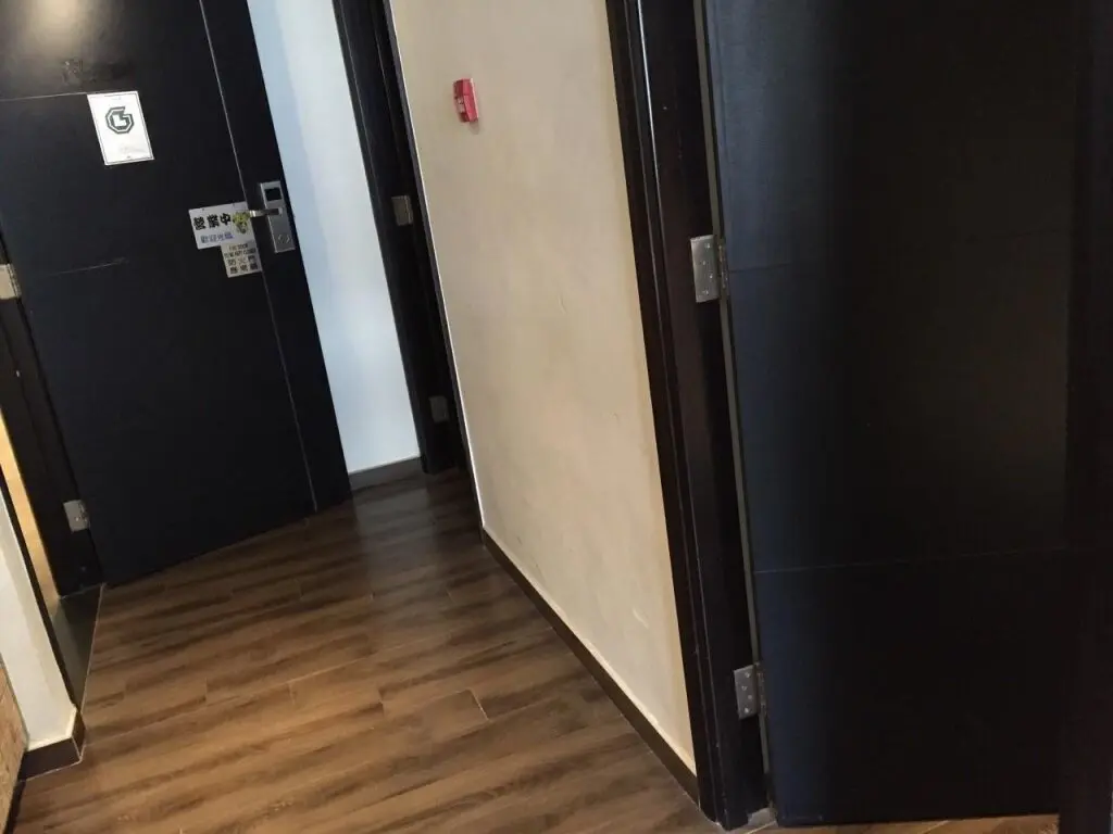 Гонконг: Move Inn
