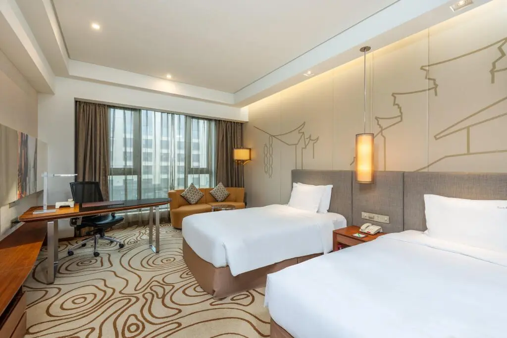 Шанхай: Holiday Inn Shanghai Hongqiao by IHG