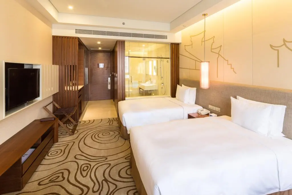 Шанхай: Holiday Inn Shanghai Hongqiao by IHG