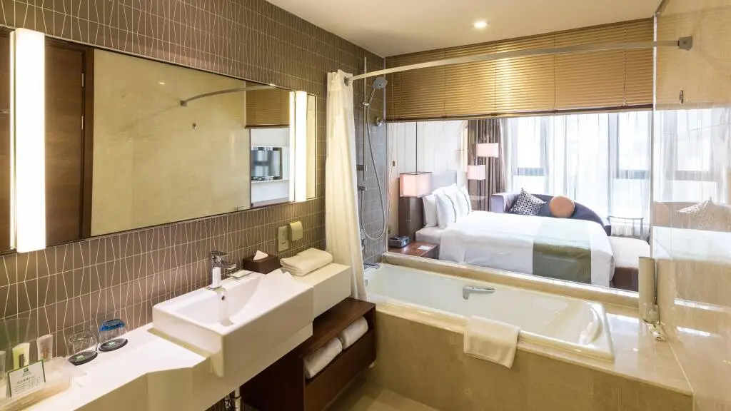 Шанхай: Holiday Inn Shanghai Hongqiao by IHG