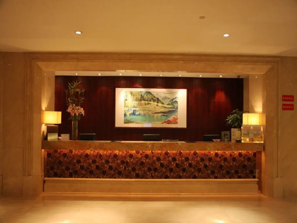 Honglou Hotel — фото 1