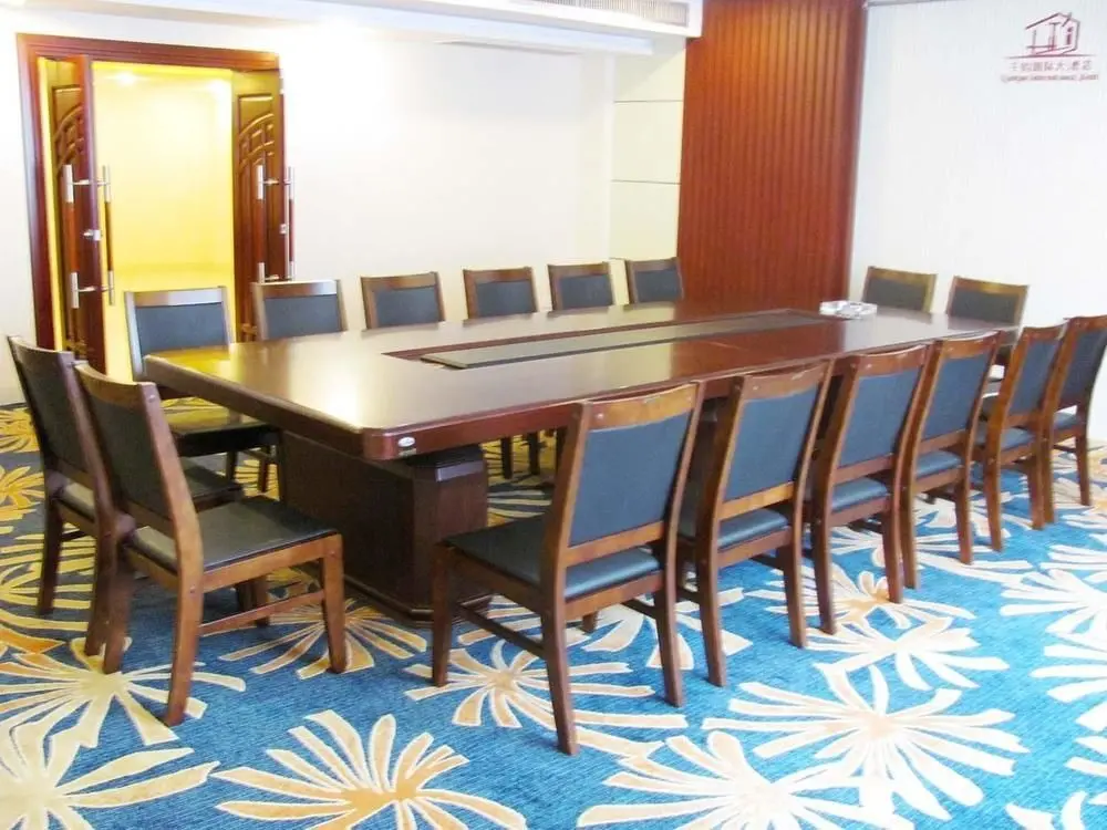 Гуйлинь: Gongcheng Qianjun International Hotel