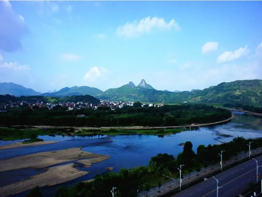Гуйлинь: Gongcheng Qianjun International Hotel