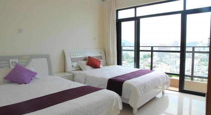 Санья: Sanya Yomovo Apartment Golden Phoenix Sea View Branch