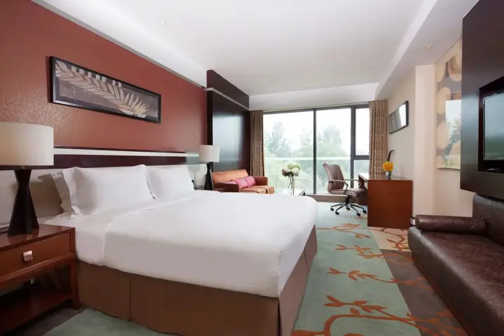 Пекин: Holiday Inn Beijing Shijingshan Parkview