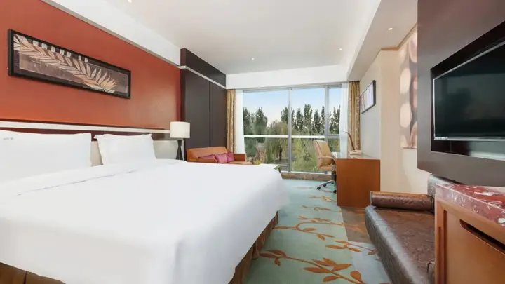 Пекин: Holiday Inn Beijing Shijingshan Parkview
