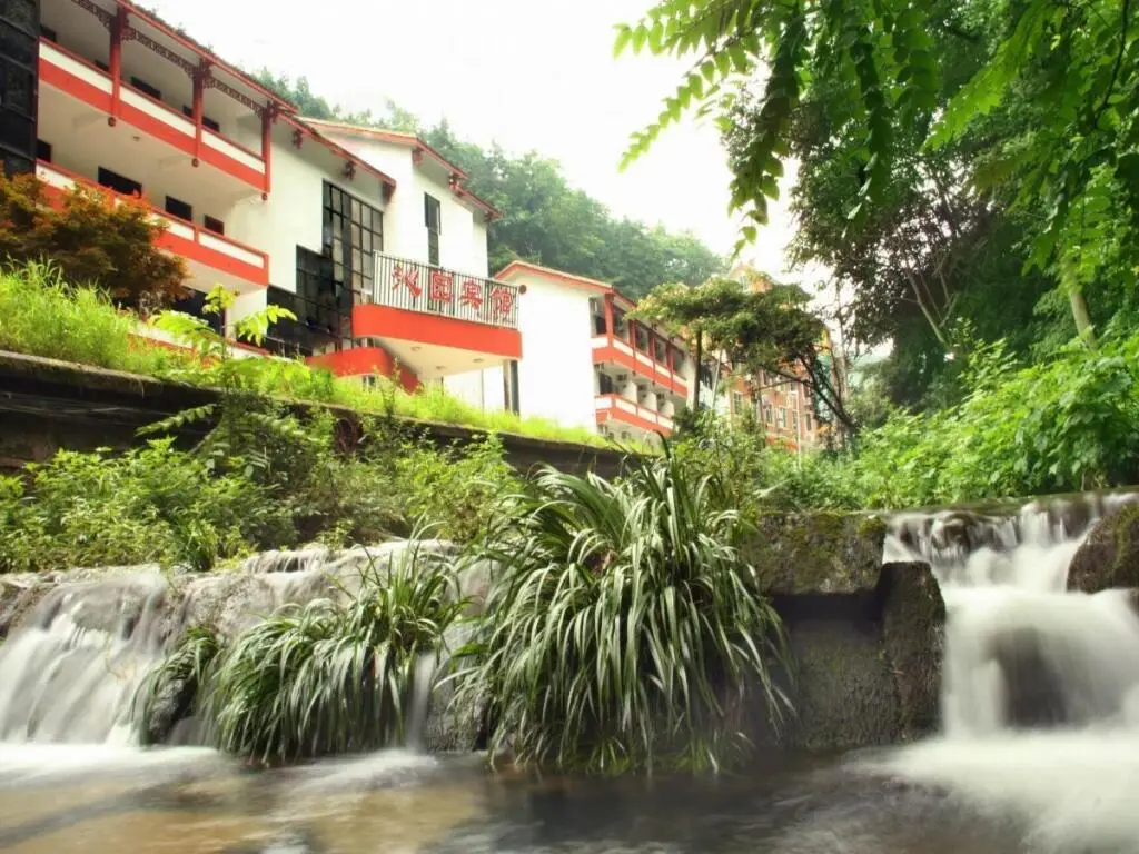 Чжанцзяцзе: Zhangjiajie Forest Park Qinyuan Hotel