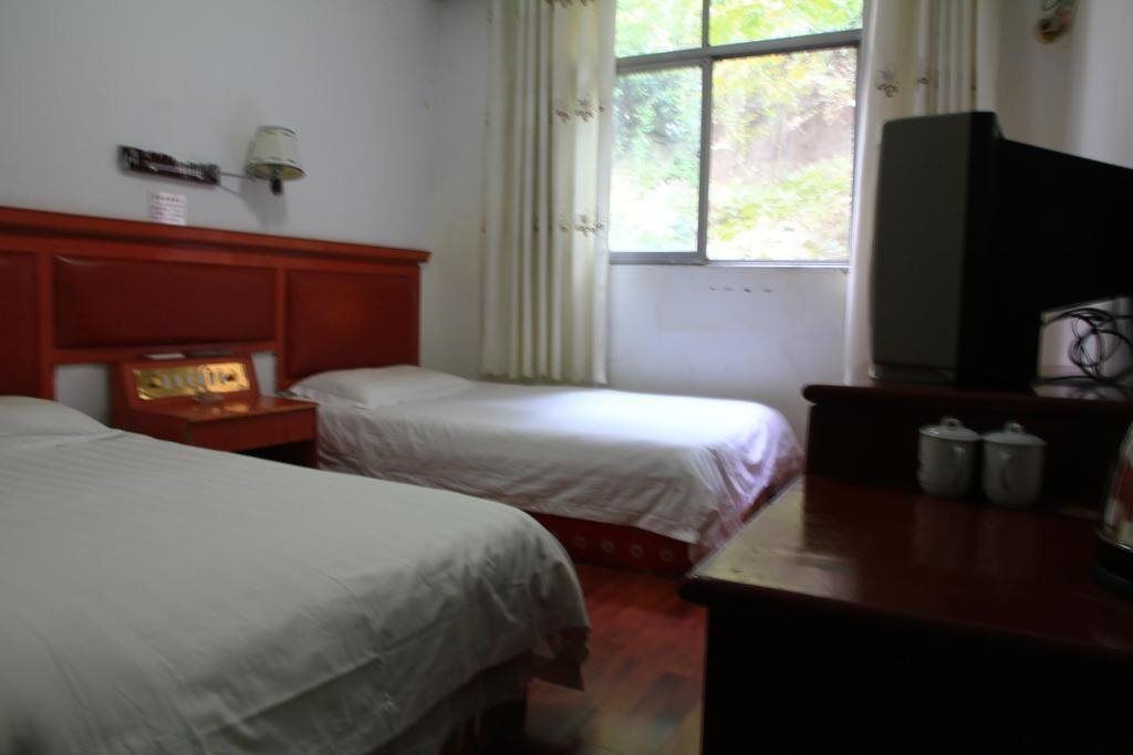 Шиянь: Wudang Mountain Tianxin Hotel
