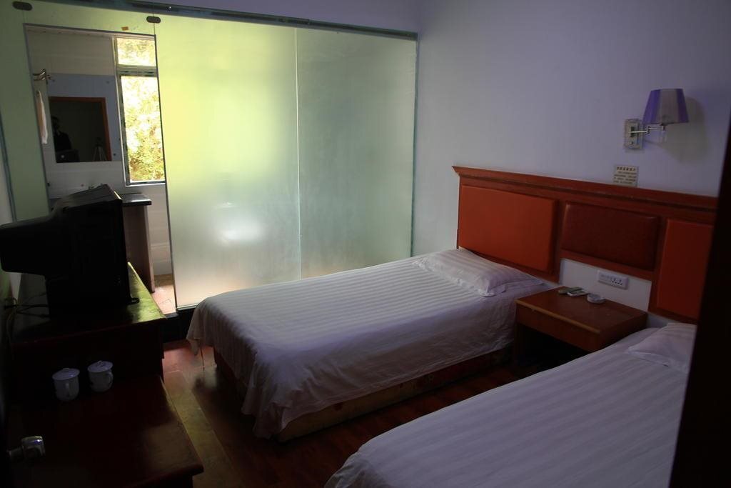 Шиянь: Wudang Mountain Tianxin Hotel