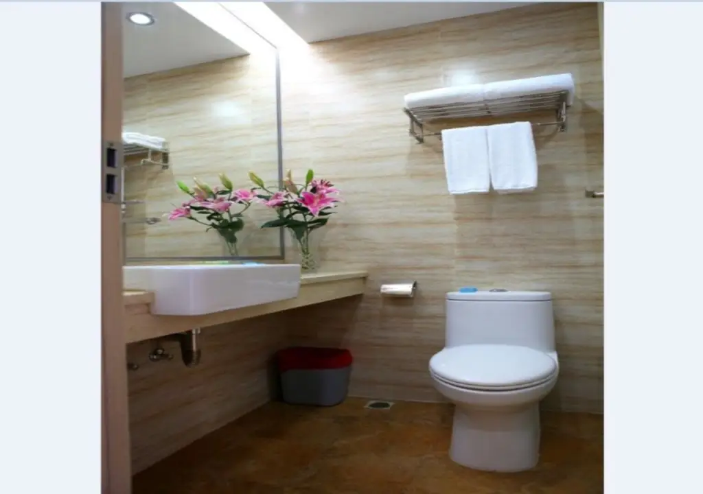 Шэньчжэнь: Shenzhen Xichong Yuerongwan Workers Resort