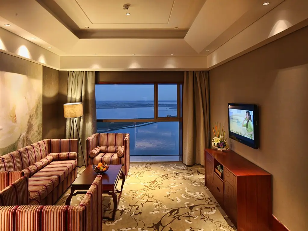 Grand Skylight International Hotel Gongqingcheng — фото 1
