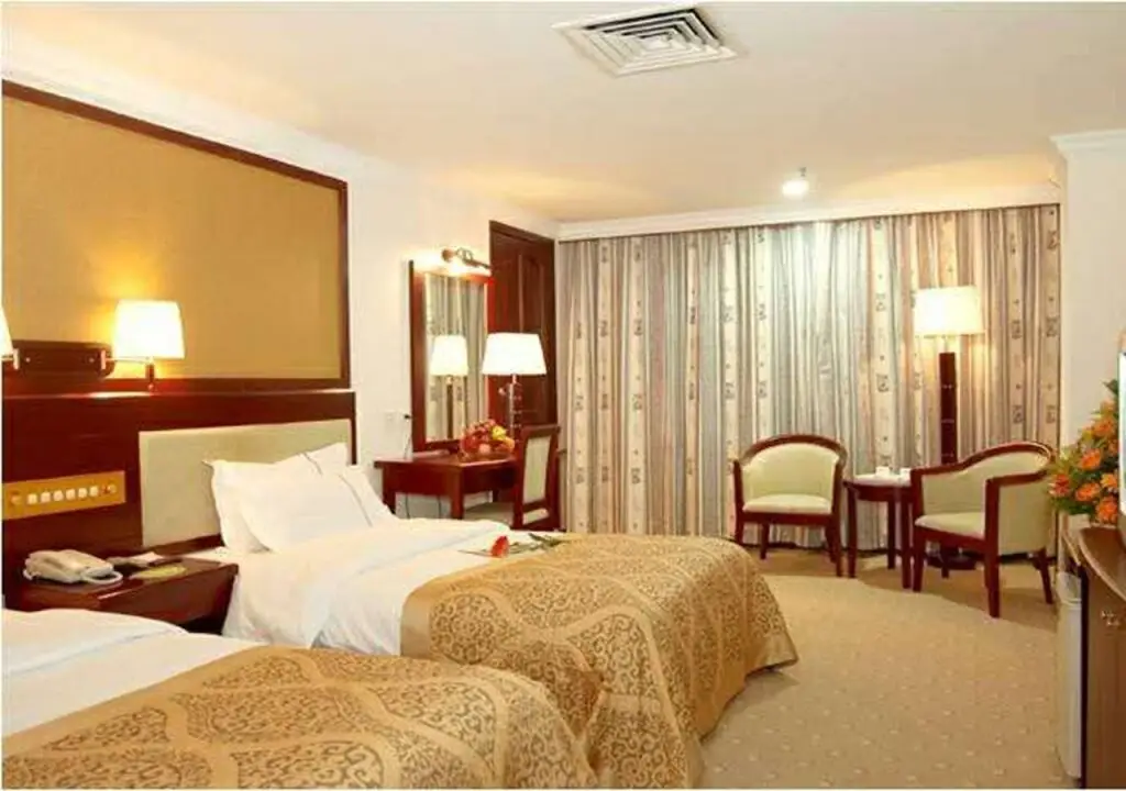 Чжухай: Tourist Hotel