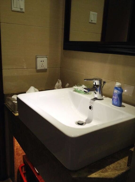 Чэнду: Shunfeng International Hotel