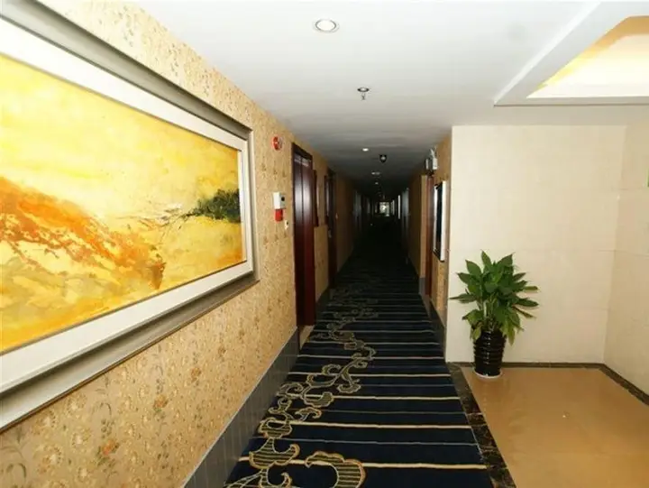 Иу: Ruide Hotel