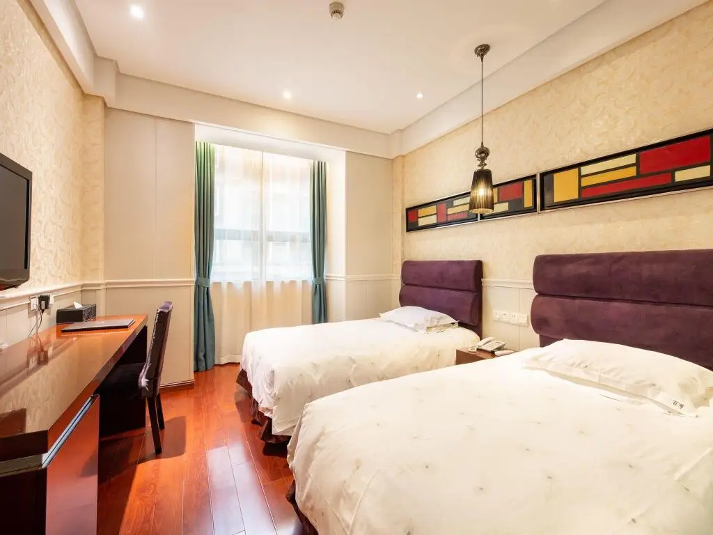 Yiwu Bai Heng Hotel — фото 1