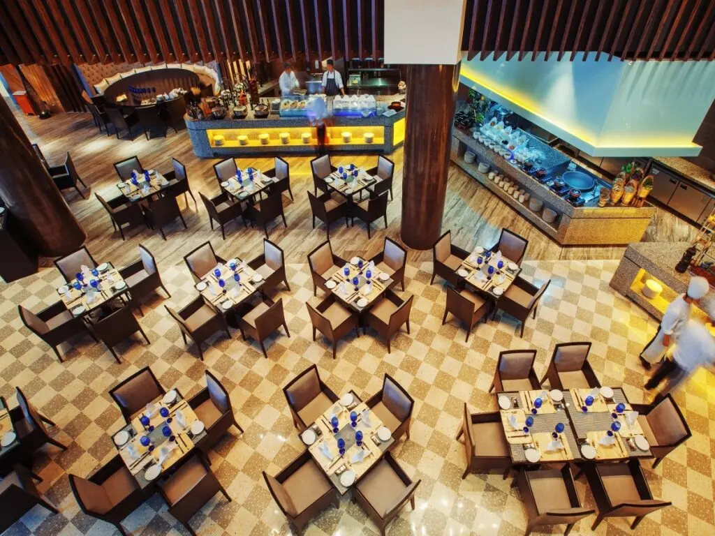 Урумчи: Universal Hotel Urumqi