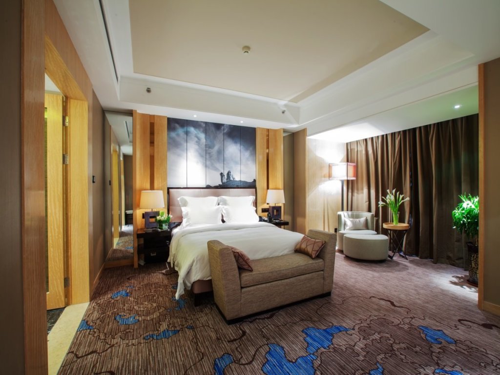 Урумчи: Universal Hotel Urumqi