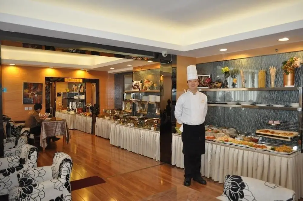 Чэнду: Chengdu West Care Hotel