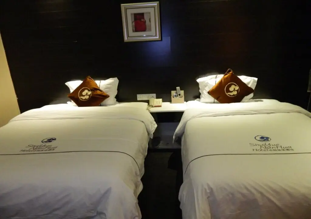 Гуанчжоу: Shuiyue Nianhua Hotel