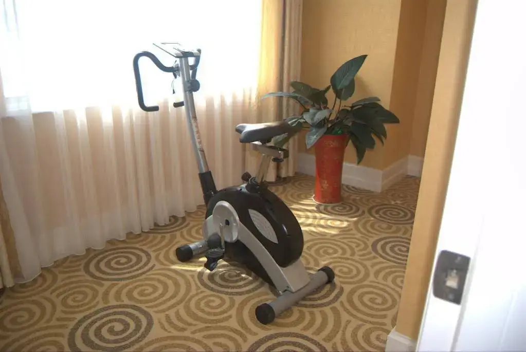 Корла: Kangcheng Jian Guo International Hotel