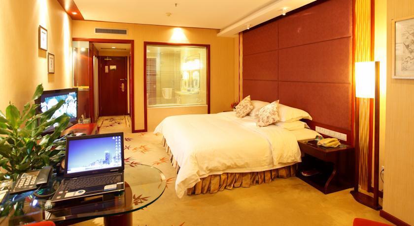 Чэнду: Brilliance Garden Hotel