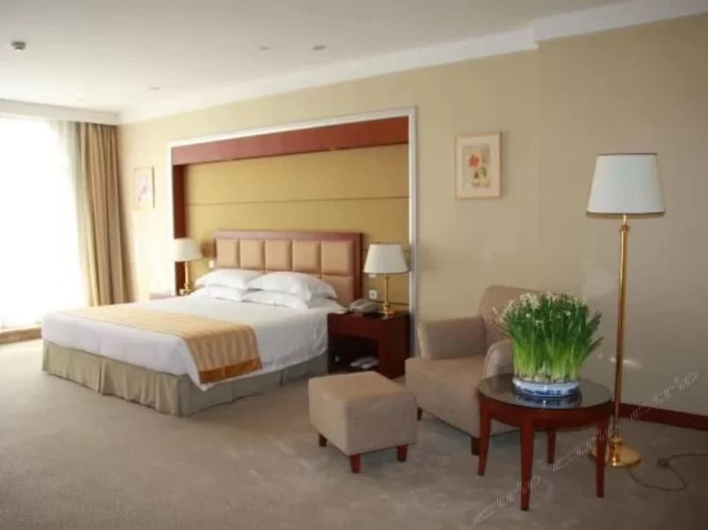 Шанхай: Donghu Service Apartment Hotel
