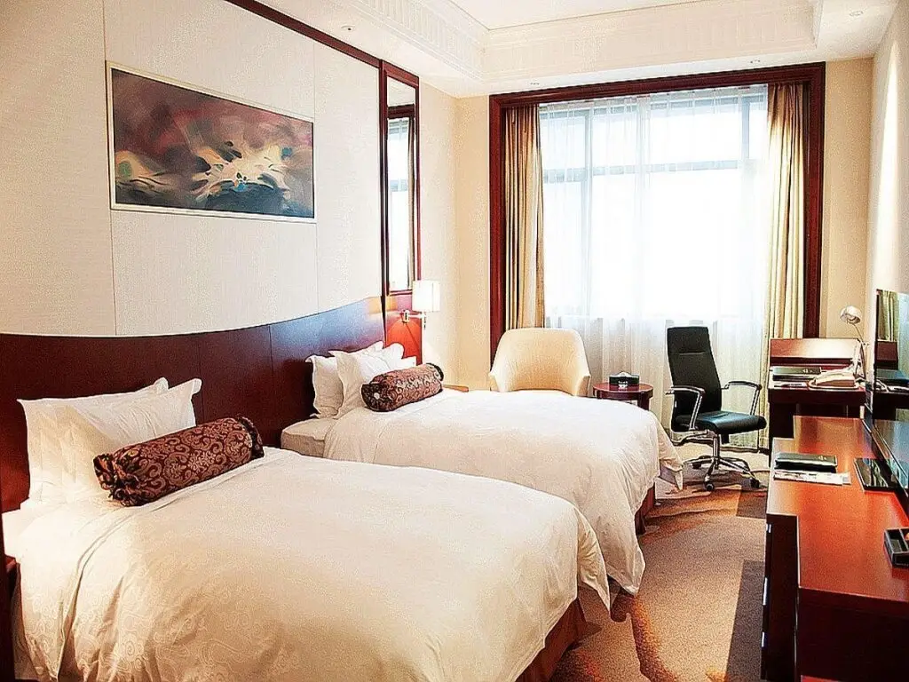 Шанхай: Longqi Jianguo Hotel