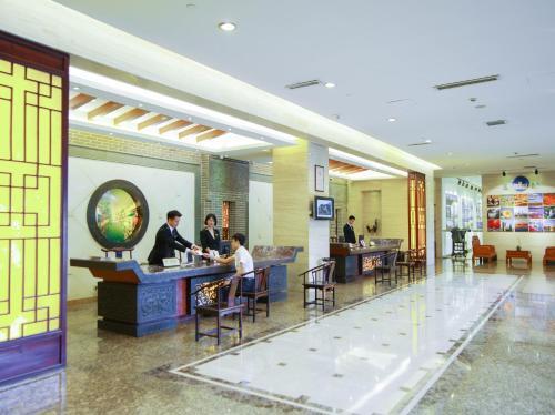 Цзясинь: Gold River-Side Hotel Wuzhen