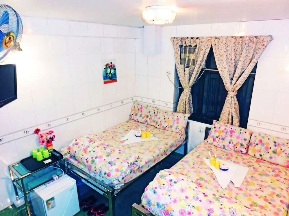 Гонконг: Safari Hotel