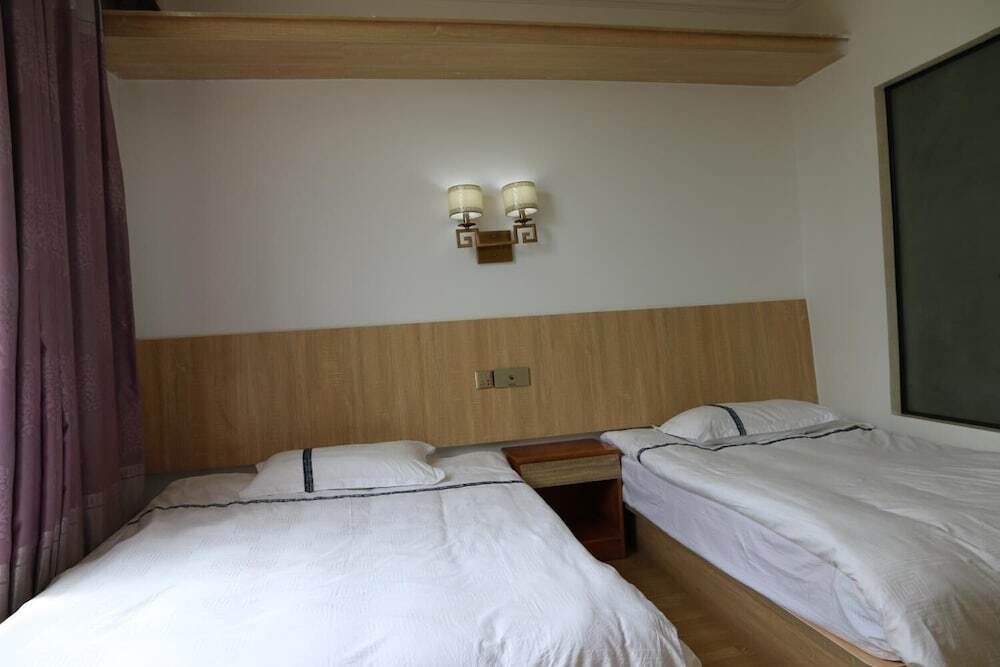 Наньпин: Wuyishan City Chun Hui Traders Hotel