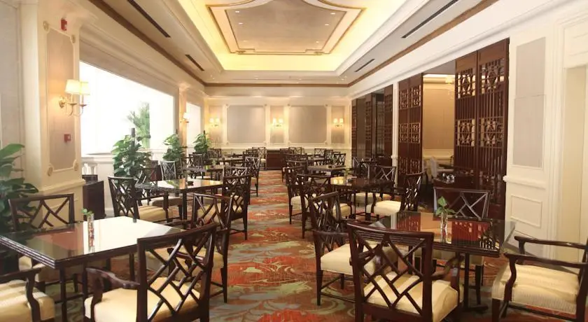 Хуаншань: Huangshan Johnson Macrolink Plaza