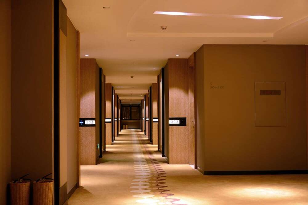 Дунгуань: Silver World Hotels Resorts