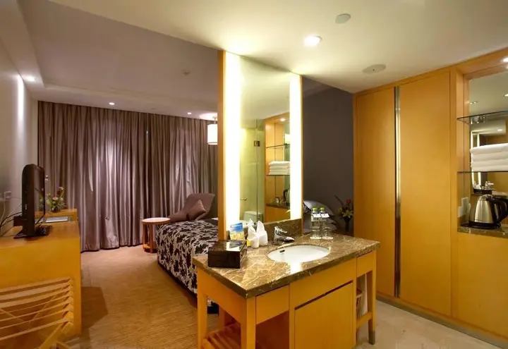Нинбо: Ningbo Holiyacht Crystal Hotel