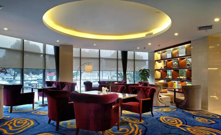 Нинбо: Ningbo Holiyacht Crystal Hotel