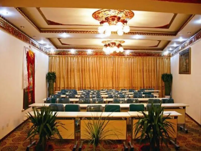 Лхаса: Tibet Bog Garden Hotel
