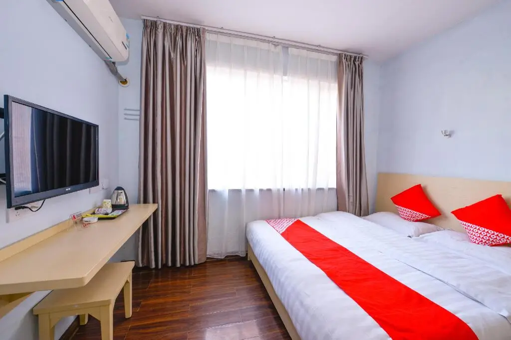 Гуйлинь: Guilin 68° Hotel North Train Station Branch